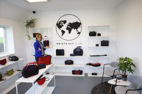 tassen Galerie met Krista - kleuren aangepast.jpg tassen Galerie met Krista - kleuren aangepast.jpg